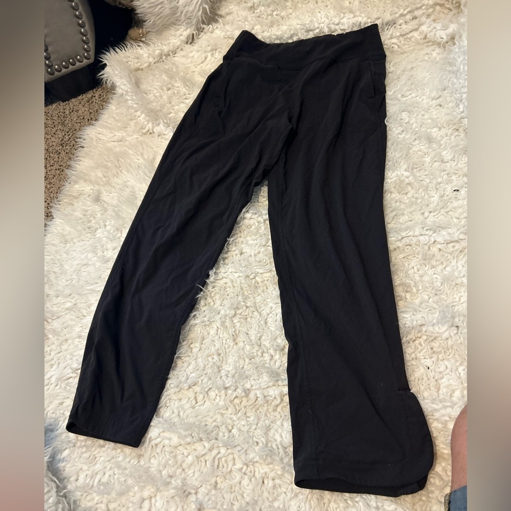 50%offwโค๏ธ The North Face Flash Dry capri short pants w split leg pockets S